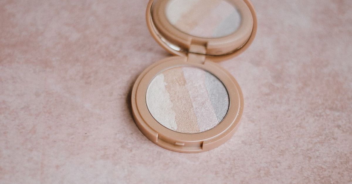 Guide to Avoid Harmful Ingredients in Makeup & Skincare