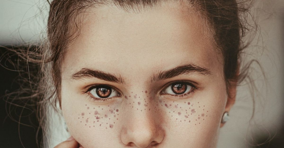Aloe-infused anti-inflammatory face masks for radiant skin.