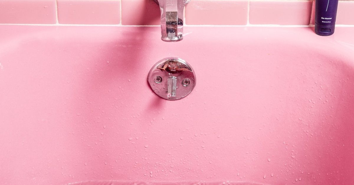 Learn to make homemade bubble bath with these 6 recipes