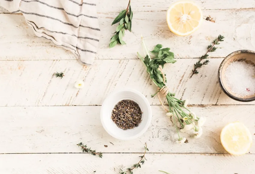 ''Step-by-step Guide for Creating Essential Oil Perfume Blends''
